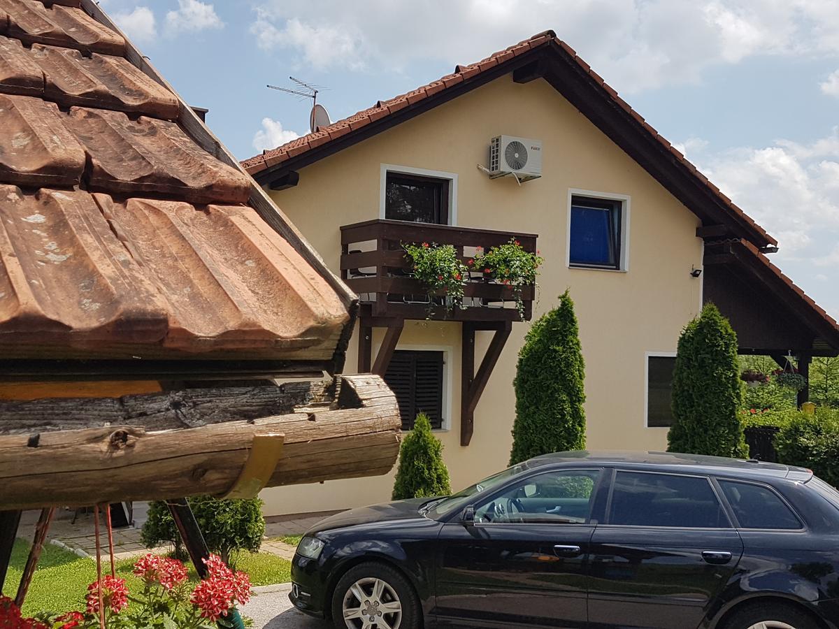 Apartamento House Petra Rakovica Exterior foto